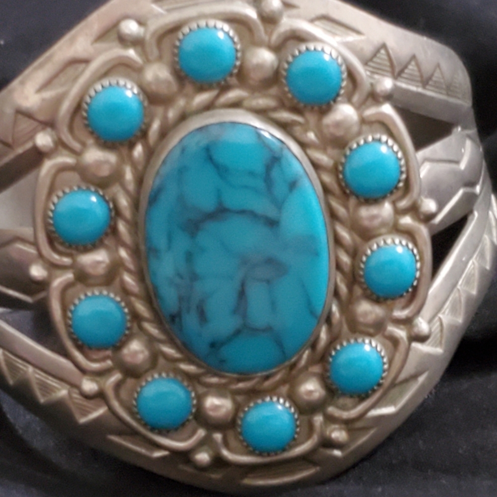 Bell Trading Post cuff